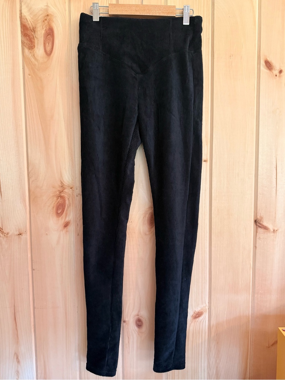 NWT Serra Ultra Plush Ribbed Corduroy Leggings Black Small V-Waist